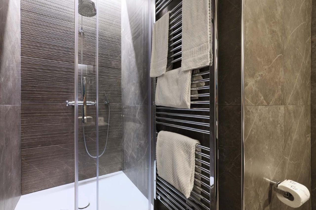 Contempora Apartments - Turati 3 - 2 Bedrooms Apartment Milan Luaran gambar